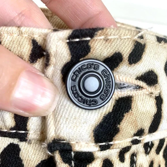 Chico’s So Slimming Girlfriend Slim Leg Ankle Jeans, Cheetah Print, Sz 3 (16) - Picture 8 of 13